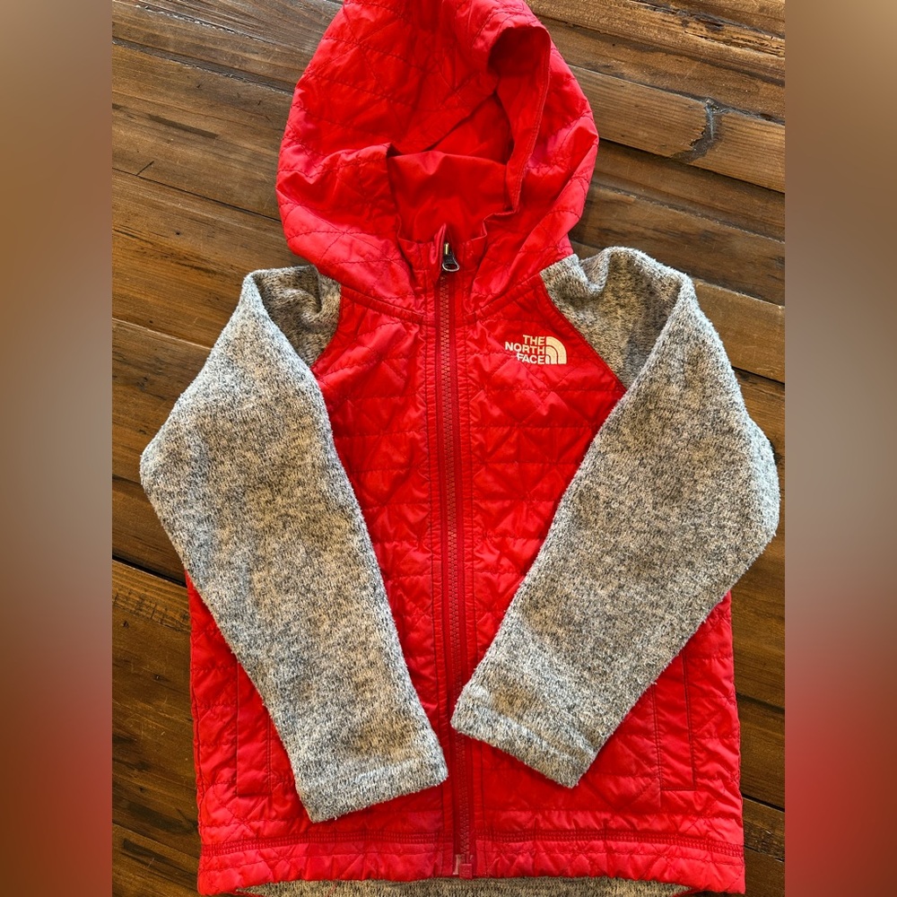 Kids The North Face Quilted Red and Gray Hoodie size 4T